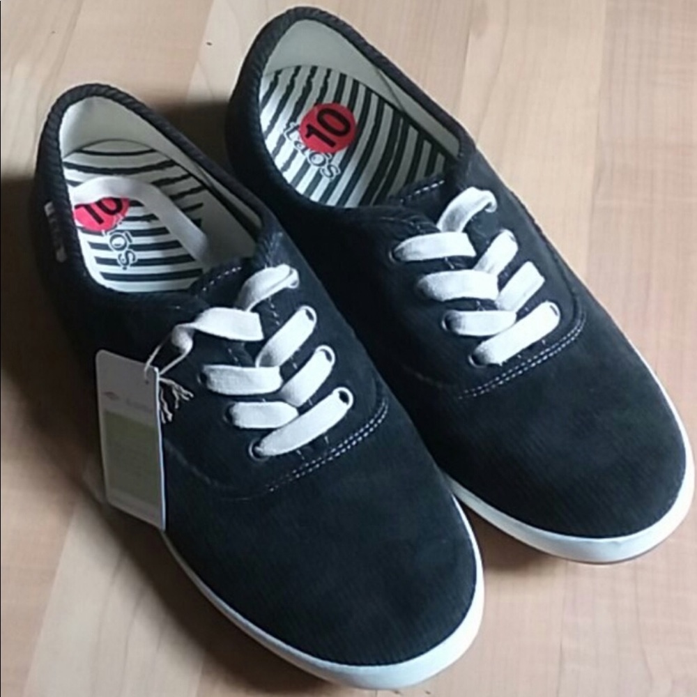 Taos Shoes